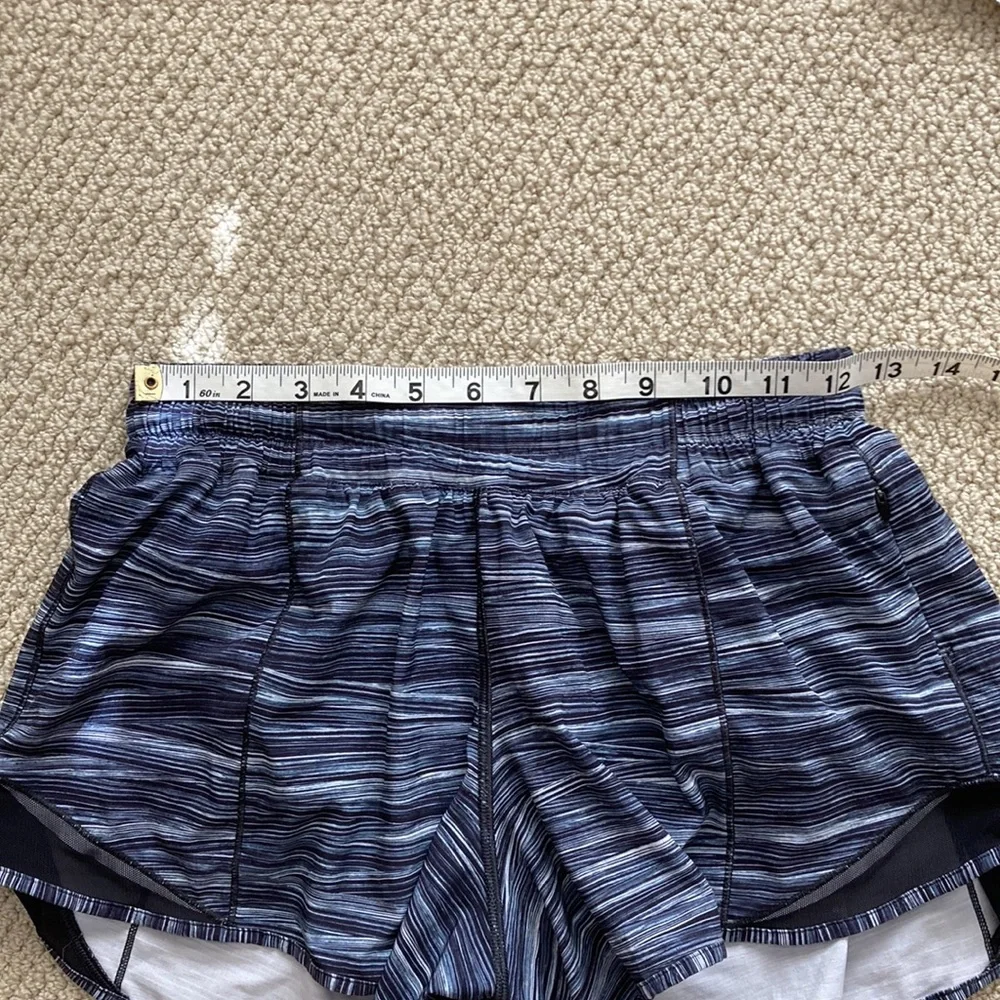 LULULEMON Hotty Hot Shorts Low Rise 4” Black White Soft Size 6 Low Rise EUC